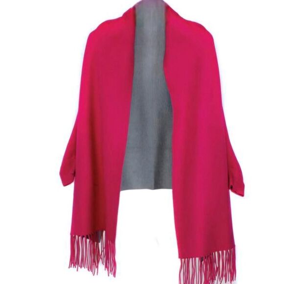 🔸️NWT Hot Pink & Gray Fringe Lined Sweater Shawl Scarf One Size - Picture 2 of 12